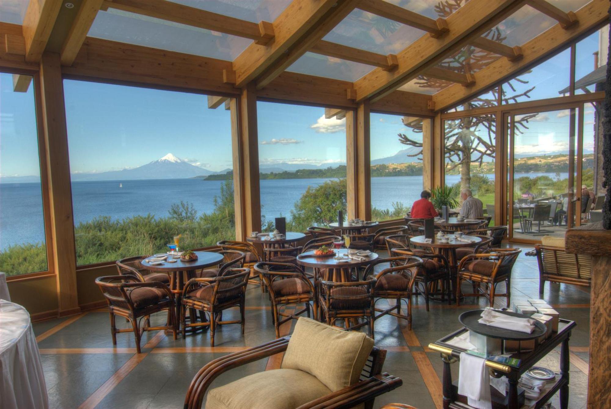 Wyndham Puerto Varas Pettra Exteriér fotografie Restaurant at the hotel