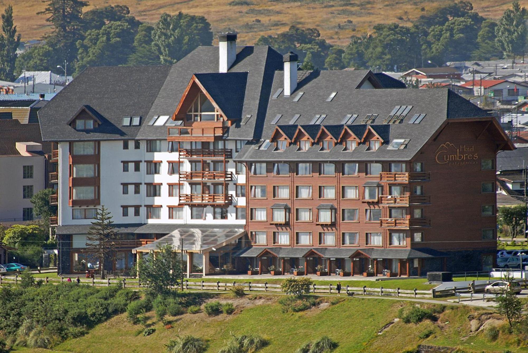 Wyndham Puerto Varas Pettra Exteriér fotografie The hotel