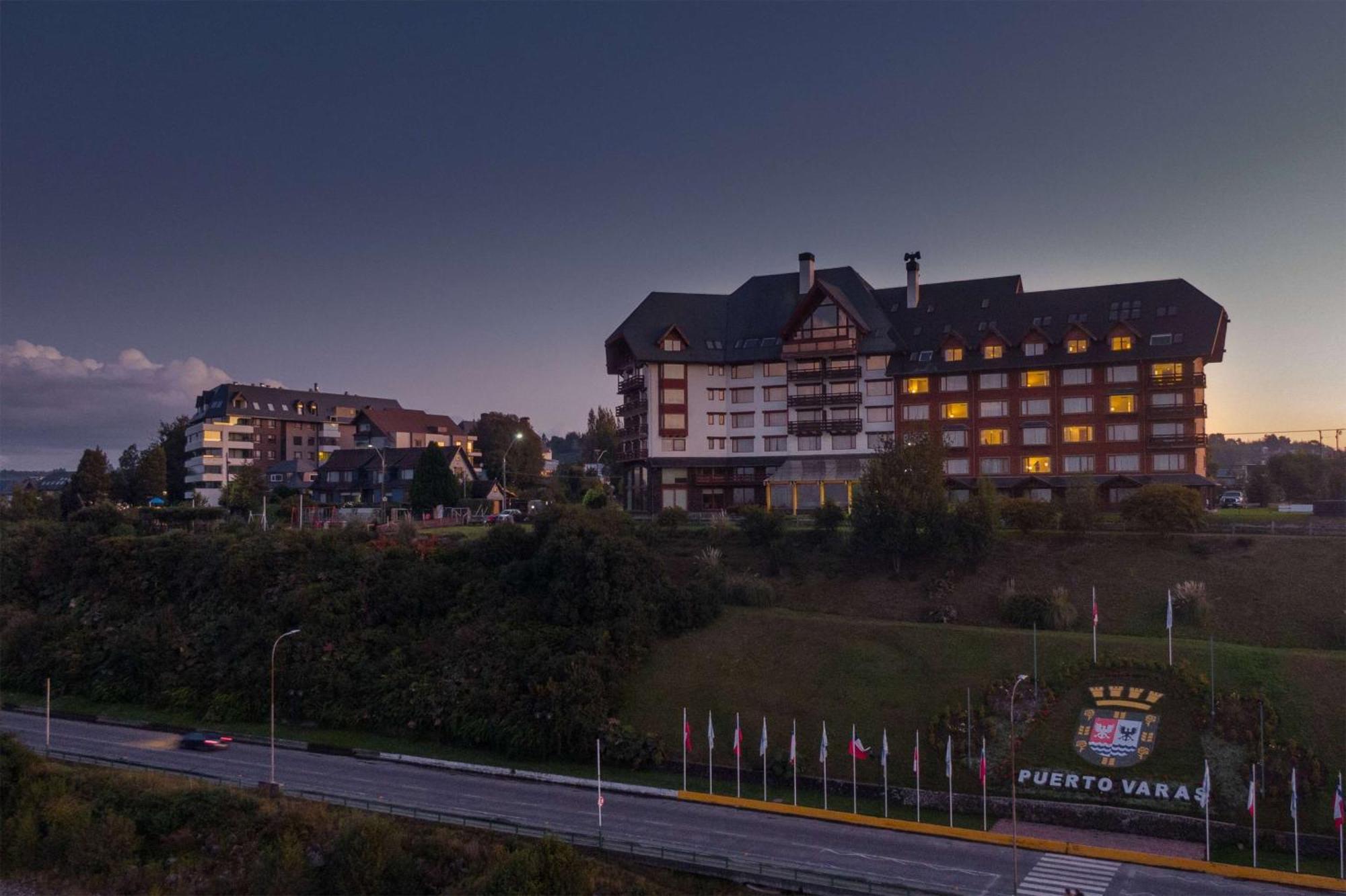 Wyndham Puerto Varas Pettra Exteriér fotografie Puerto Varas